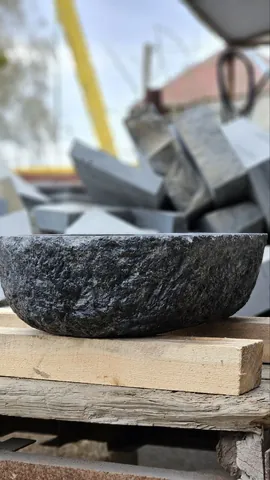 Рукомийник з лабрадориту 60×40